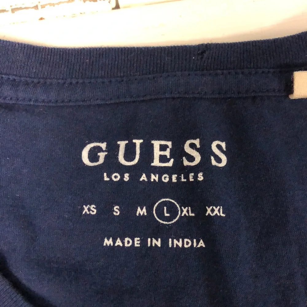 Guess Chinese‎ character flocked letters Tshirt mens size L - Picture 9 of 10